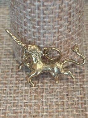 Vintage 14k Yellow Gold Unicorn Pendant Charm Solid 3D 2 Grams
